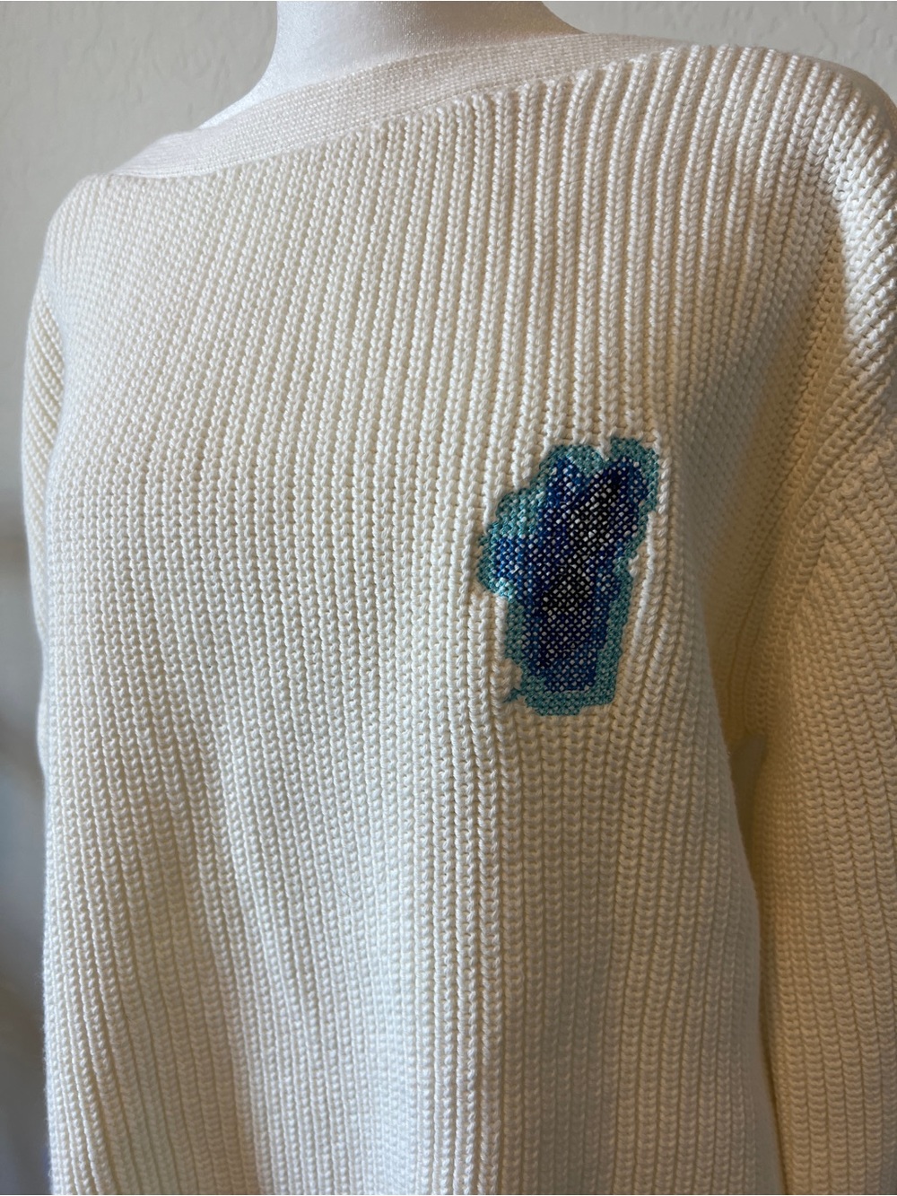 Jenni Kayne Limited Edition Keep Tahoe Blue Boatneck White Cotton Sweater Medium